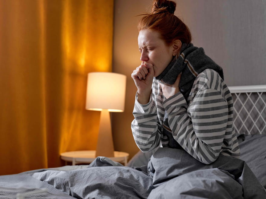 Geçmeyen Öksürük