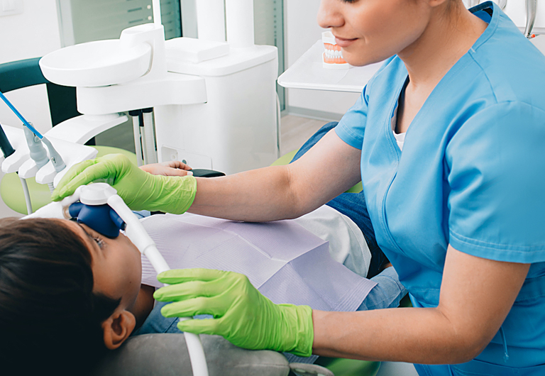 Çocuklarda Genel Anestezi Altında Diş Tedavileri